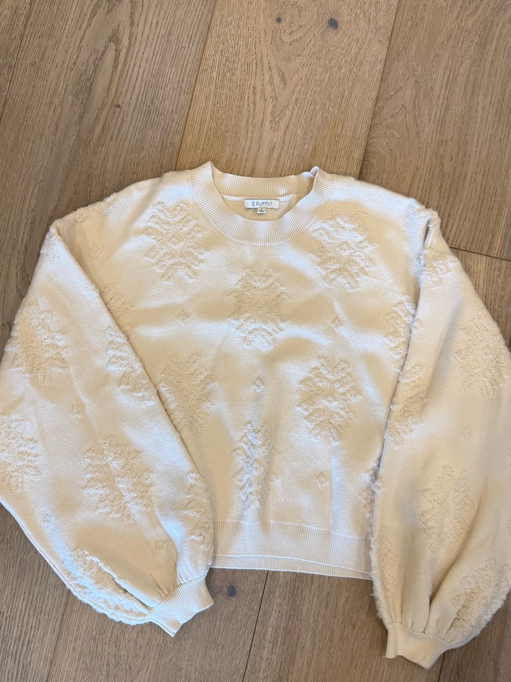 Z Supply Cream Crewneck Sweater with Textured snowflake Knit. Size large
